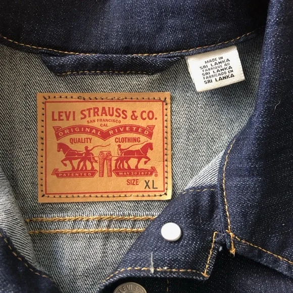 Levi’s Denim Jacket ✨ Unique Hand-Stitched Teddy Patch ✨ Youth XL / Adult M - Picture 9 of 14